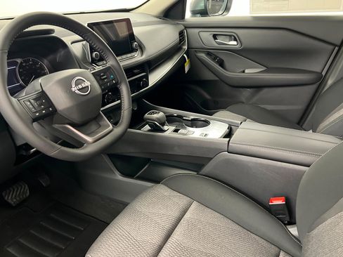 New 2026 Nissan Rogue SV FWD image 15