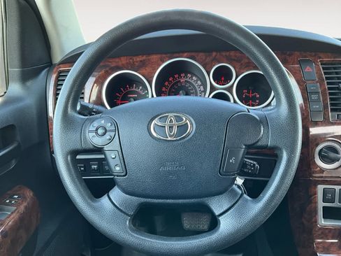 Used 2010 Toyota Tundra 4x4 Double Cab image 14