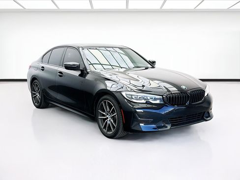 Used 2021 BMW 330i Sedan w/ Driving Assistance Package RWD image 3