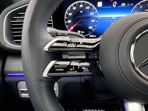 Used 2026 Mercedes-Benz GLS 450 4MATIC image 21