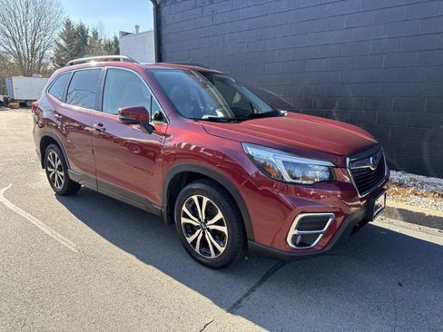 Used 2021 Subaru Forester Limited image 4