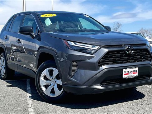 Used 2024 Toyota RAV4 LE image 2