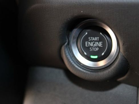 Used 2025 Chevrolet Tahoe LT w/ Comfort Package image 18