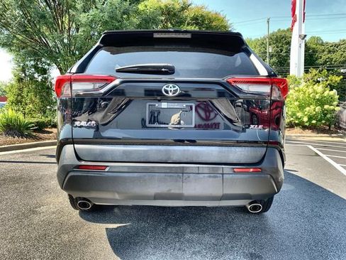 Used 2021 Toyota RAV4 XLE FWD image 7