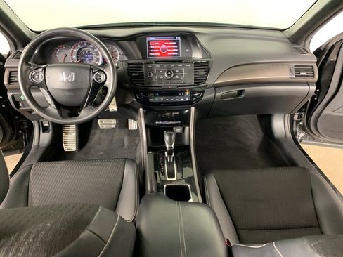 Used 2016 Honda Accord Sport image 32