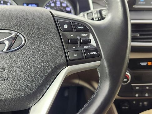 Used 2019 Hyundai Tucson Limited image 18
