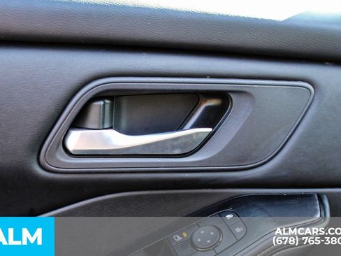 Used 2025 Nissan Rogue SV FWD image 38