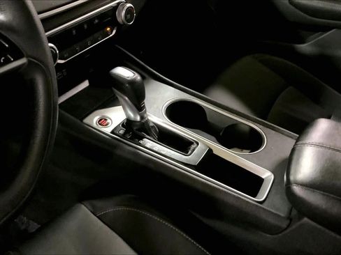 Used 2022 Nissan Altima 2.5 SV image 17