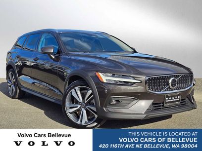 Used 2025 Volvo V60 B5 Cross Country Plus