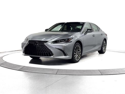 New 2025 Lexus ES 350 Ultra Luxury image 3