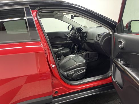 Used 2019 Jeep Compass Limited AWD/4WD image 26