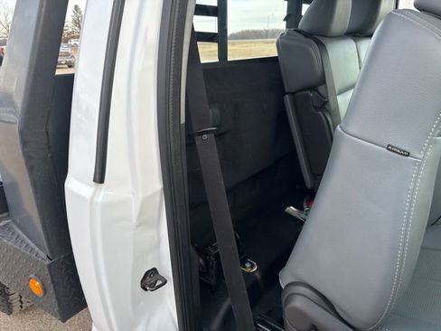 Used 2011 Ford F350 XL w/ Skid Plate Pkg image 48
