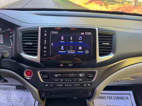 Used 2017 Honda Pilot EX-L image 19
