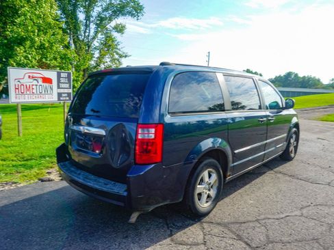 Used 2008 Dodge Grand Caravan SXT FWD image 3