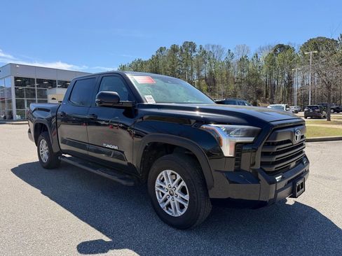 Used 2024 Toyota Tundra SR5 w/ SR5 Premium Package image 4