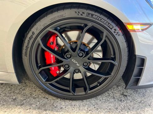Used 2021 Porsche 718 Cayman GT4 image 38
