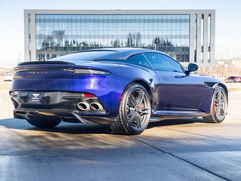 Used 2023 Aston Martin DBS Base image 6