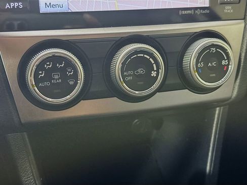 Used 2015 Subaru Crosstrek 2.0i Limited image 18