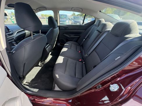 Used 2025 Nissan Altima 2.5 SV FWD image 25