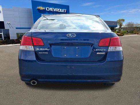 Used 2010 Subaru Legacy 2.5i Premium AWD/4WD image 24
