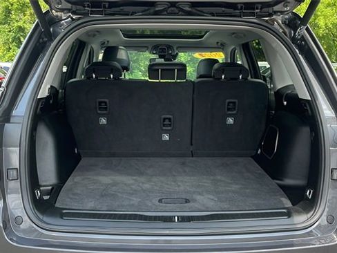 Used 2022 Jeep Grand Cherokee Limited image 24