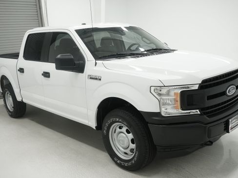 Used 2018 Ford F150 XL w/ XL Power Equipment Group AWD/4WD image 3