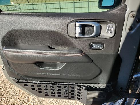 Used 2020 Jeep Wrangler Unlimited Rubicon image 14