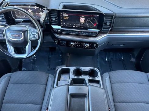 Used 2025 GMC Sierra 1500 Elevation w/ LPO, Elevation Black Package AWD/4WD image 15