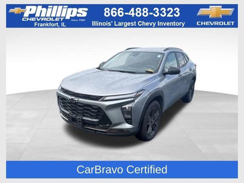 Used 2025 Chevrolet Trax ACTIV w/ Driver Confidence Package FWD image 1
