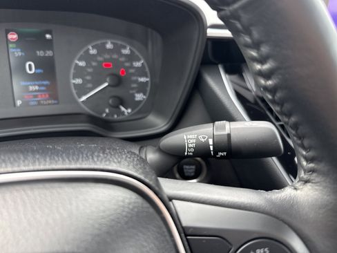 Used 2025 Toyota Corolla SE image 24