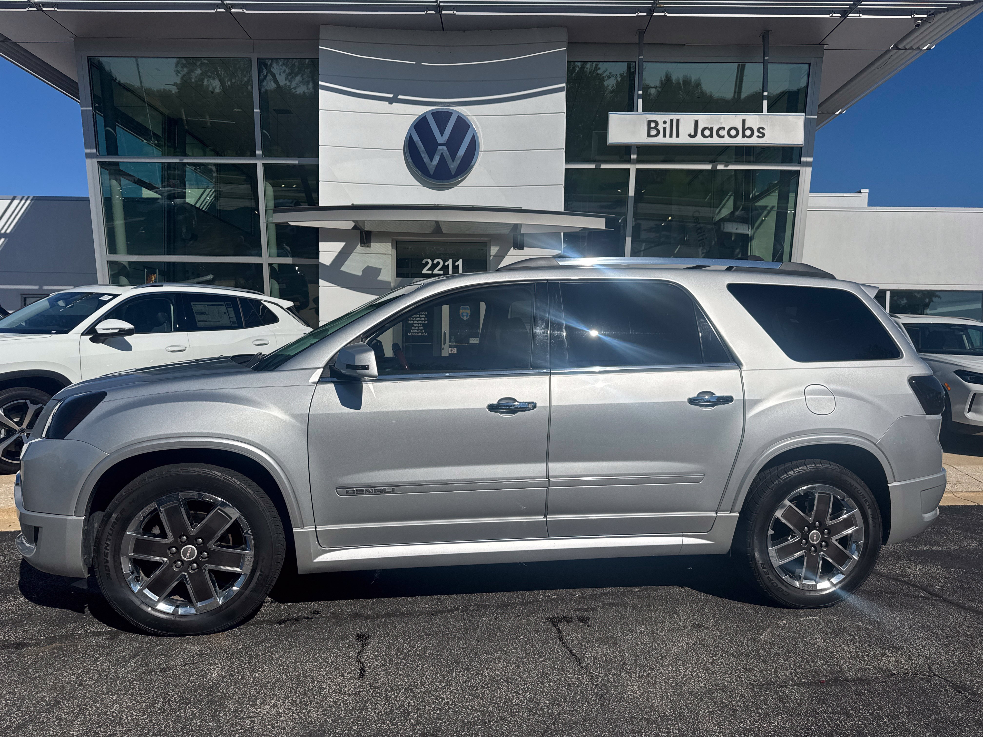 Used 2012 GMC Acadia Denali FWD image 3
