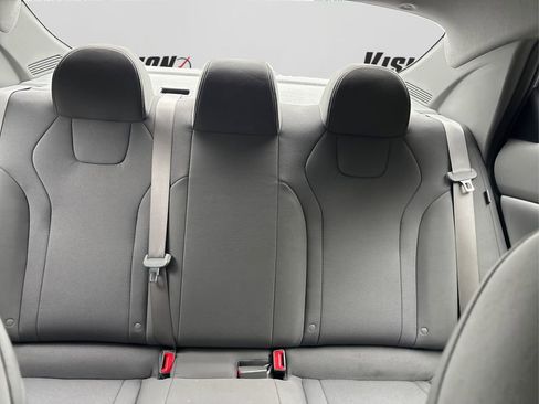 Certified 2025 Hyundai Elantra SE image 17