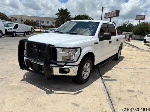 Used 2017 Ford F150 XL w/ Equipment Group 101A Mid AWD/4WD image 3