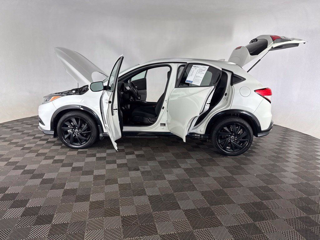 Used 2021 Honda HR-V Sport image 10