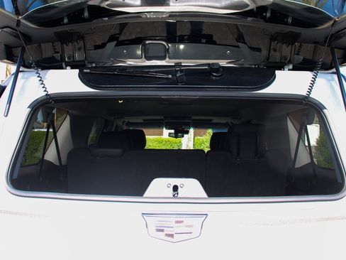 Used 2020 Cadillac Escalade ESV Luxury image 8