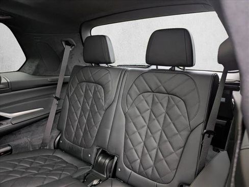 New 2026 BMW X7 xDrive40i w/ M Sport Package image 18