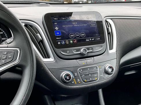 Used 2024 Chevrolet Malibu LT image 7