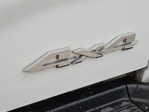 Used 2024 RAM 2500 Big Horn AWD/4WD image 13