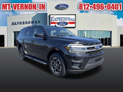 Used 2024 Ford Expedition XLT AWD/4WD image 5