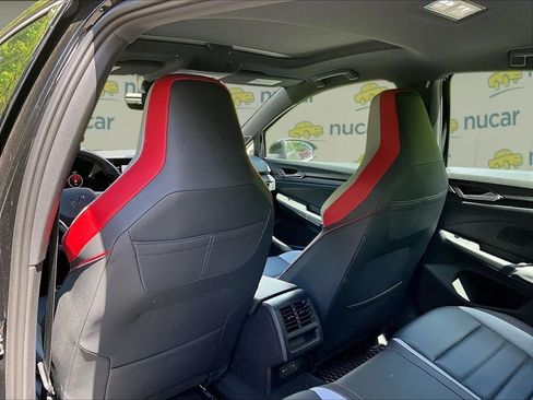 Used 2024 Volkswagen GTI SE FWD image 22