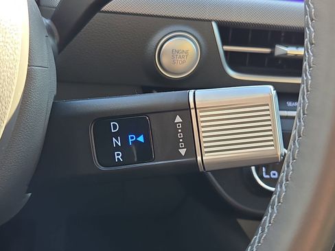 Used 2025 Hyundai Sonata Limited image 27