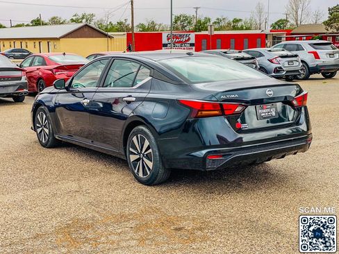 Used 2022 Nissan Altima 2.5 SV FWD image 6