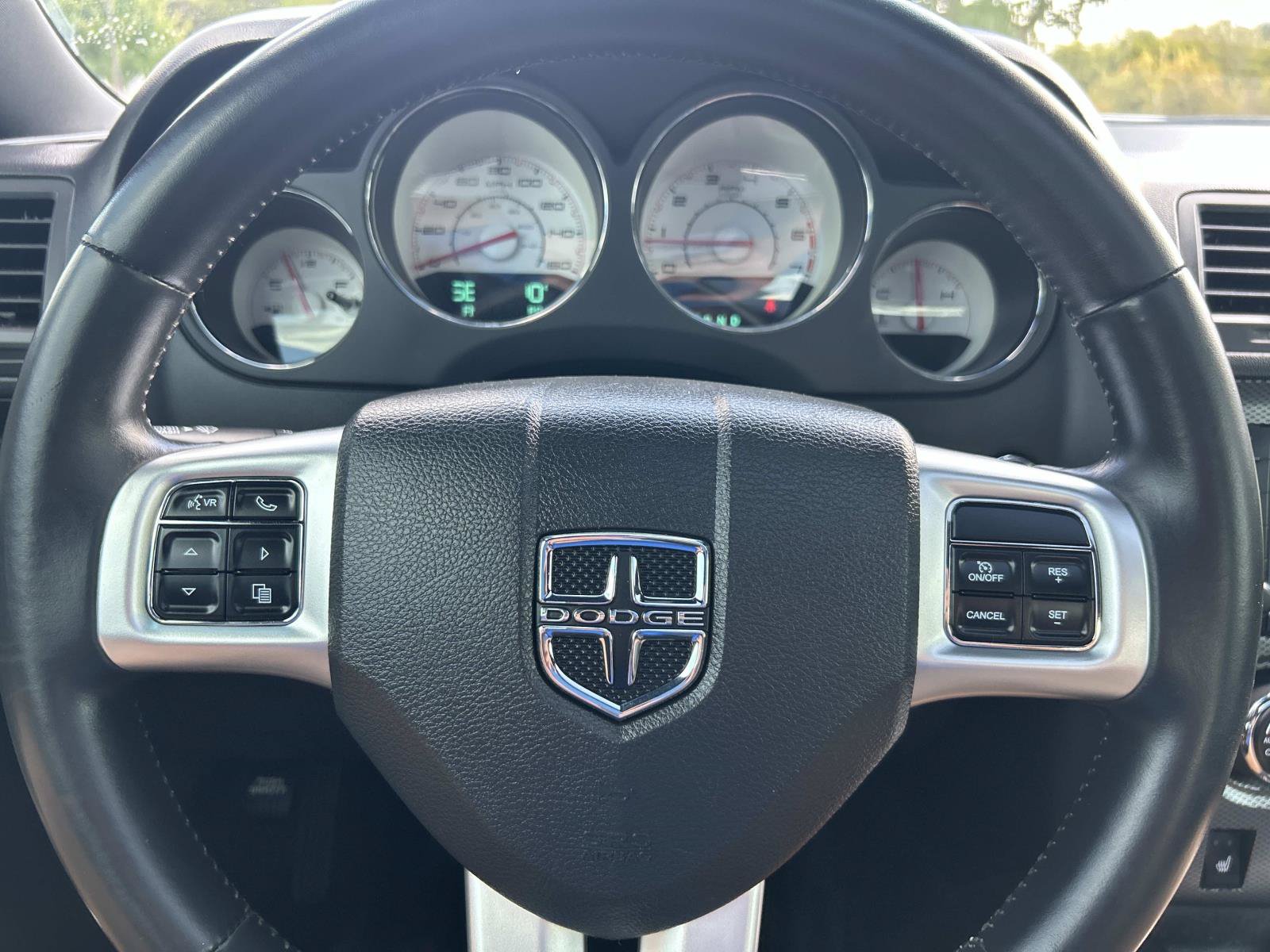 Used 2011 Dodge Challenger R/T RWD image 33