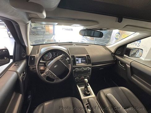 Used 2014 Land Rover LR2 AWD/4WD image 11