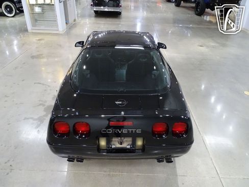 Used 1994 Chevrolet Corvette Coupe image 11