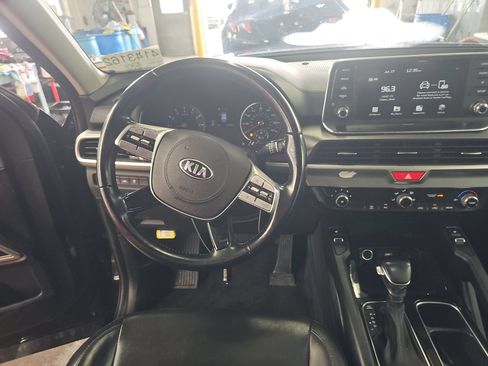 Used 2020 Kia Telluride S FWD image 11