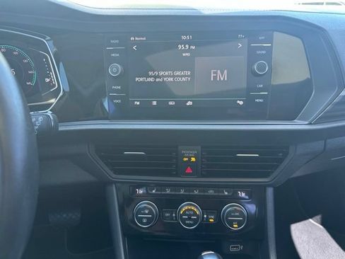 Used 2019 Volkswagen Jetta SEL FWD image 21