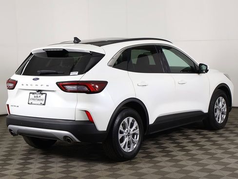 Used 2023 Ford Escape Active w/ Tech Pack #2 FWD image 13