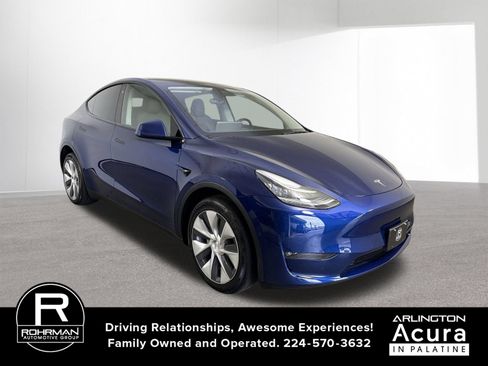 Used 2022 Tesla Model Y Long Range AWD/4WD image 3