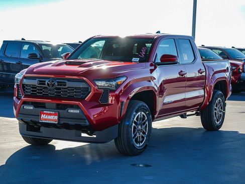 New 2026 Toyota Tacoma TRD Sport image 3
